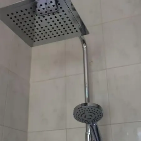 Monsacro 1 アパート