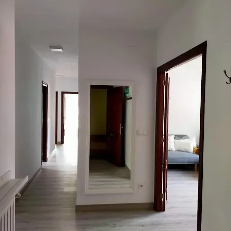 Monsacro 1 アパート